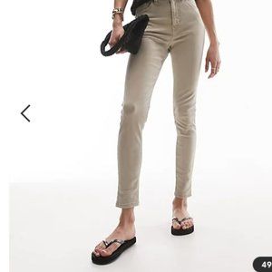 NWT ASOS TOPSHOP JAMIE JEANS BEIGE/TAN W28 L32